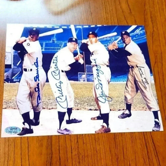 - Mickey mantle Joe dimaggio mays Snider signed - Picture 1 of 2